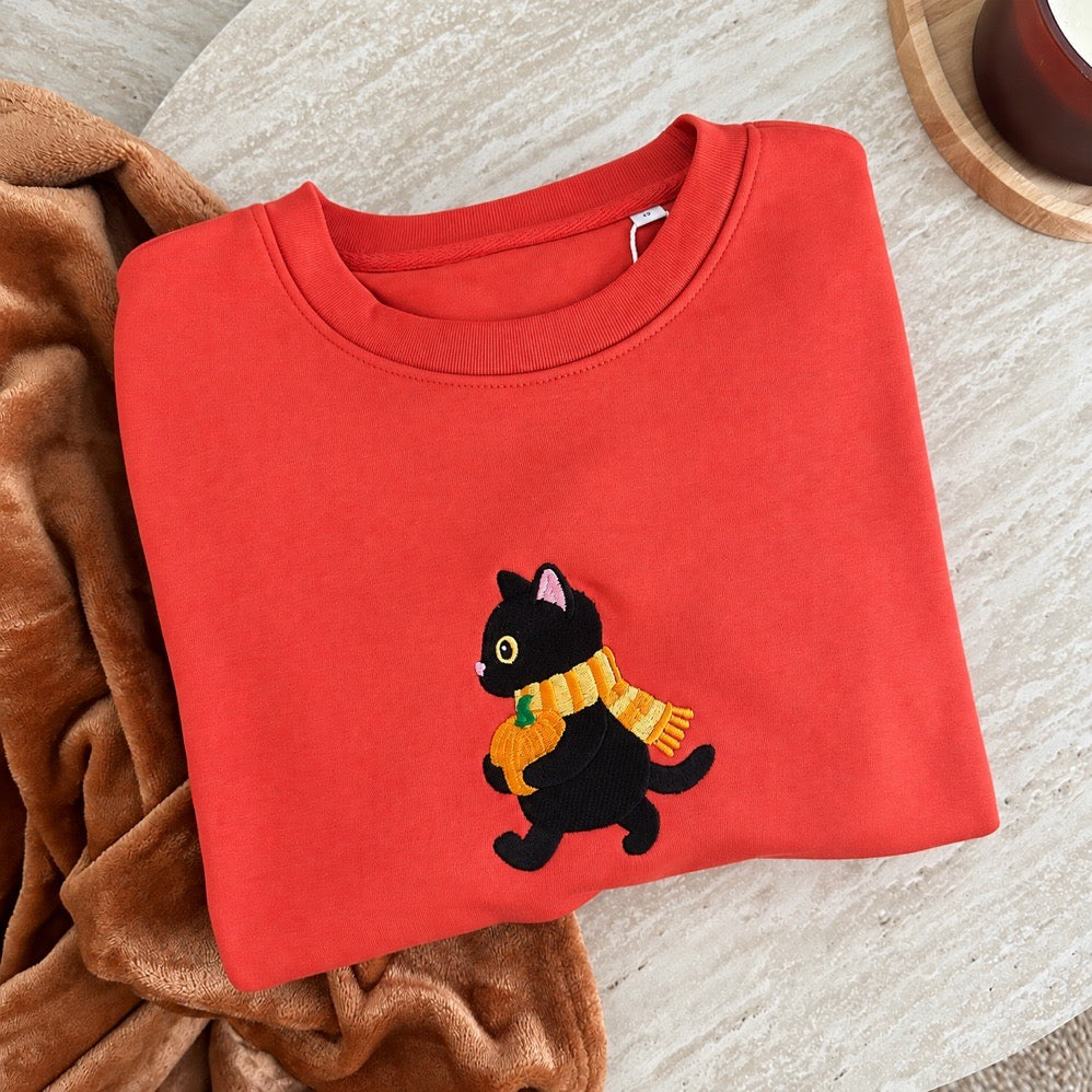Sweat brodé « Chat citrouille » d’Halloween